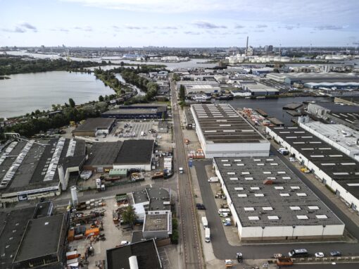 Manifest Ondernemend Zaanstad Zuid 2026 aangeboden aan lokale politiek